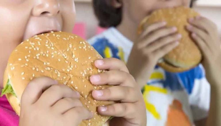 Obezler Hem Sağlıkta Hem De Bütçede Zararda !